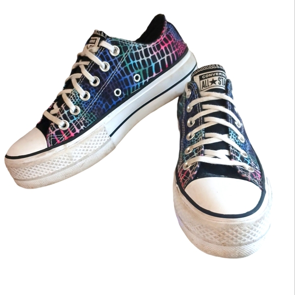 Converse All-Star Chuck Taylor Platform Sneakers Tennis Shoes Women's size 7 - Picture 1 of 9